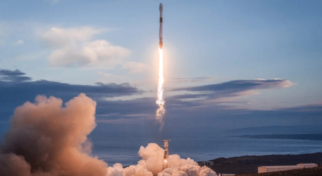 SpaceX shares surge 15% as stock rebounds from record low SpaceX shares surge 15% as stock rebounds from record low