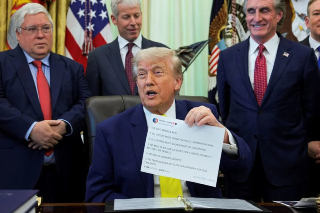 Trump sued over service that offers paid early access to Truth Social posts Trump sued over service that offers paid early access to Truth Social posts