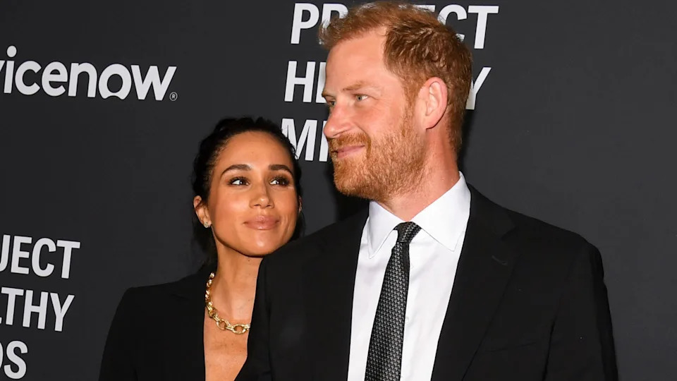 Prince Harry & Meghan Markle Serve Up Thanksgiving Dinners at L.A. Food Pantry