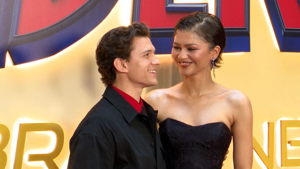 These Hollywood Co-Stars Became Best Friends and Real