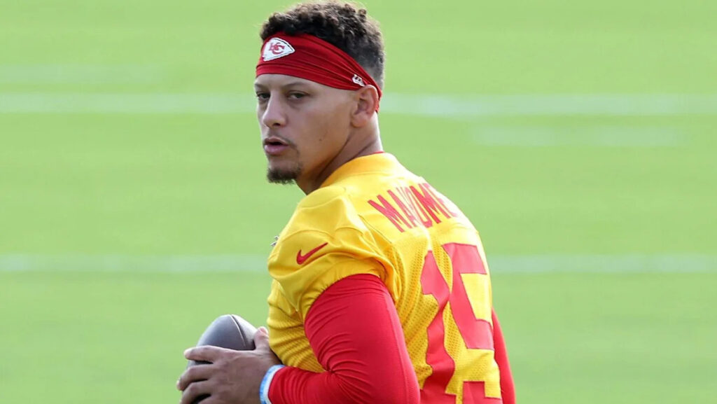 Chiefs QB Patrick Mahomes Make $8.4 Million Announcement Chiefs QB Patrick Mahomes Make $8.4 Million Announcement