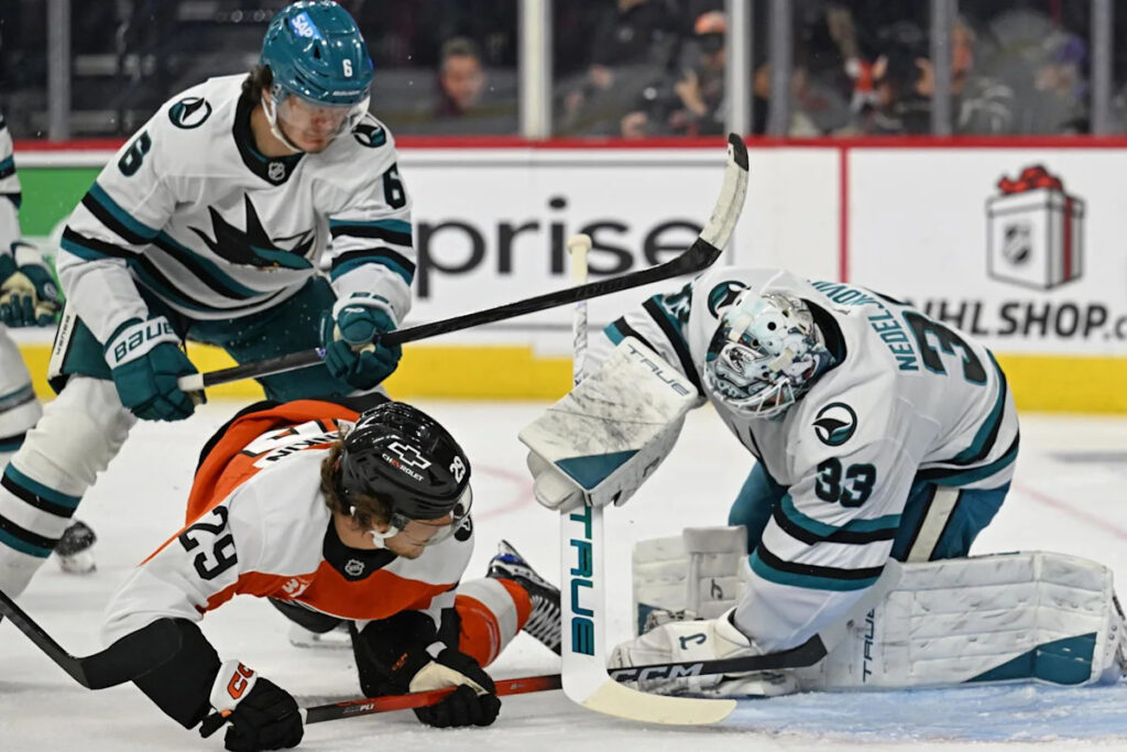 Flyers Begin Finalizing Roster, Re Flyers Begin Finalizing Roster, Re
