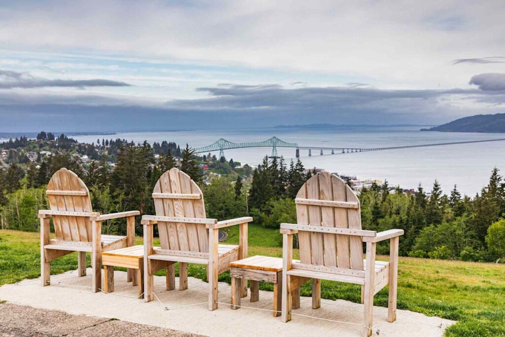 9 Best Coastal Towns to Retire in the U.S. for Ocean Views and a Relaxed Lifestyle