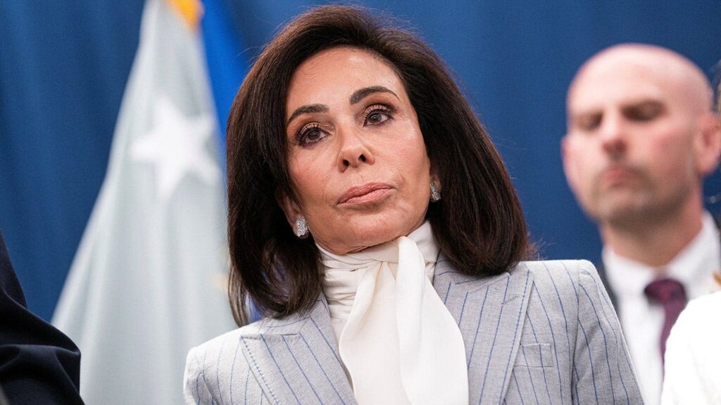 Trump says he ‘disagrees 100%’ with U.S. Attorney Jeanine Pirro over Reflecting Pool case Trump says he 'disagrees 100%' with U.S. Attorney Jeanine Pirro over Reflecting Pool case