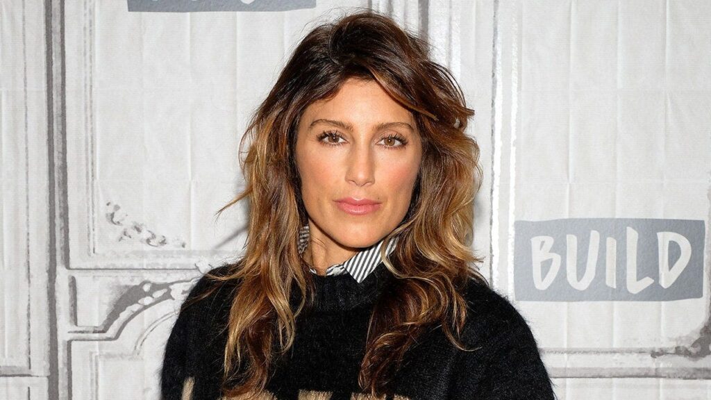 ‘Blue Bloods’ star Jennifer Esposito says she walked away from Hollywood after years of rejection and ‘abuse’ 'Blue Bloods' star Jennifer Esposito says she walked away from Hollywood after years of rejection and ‘abuse’