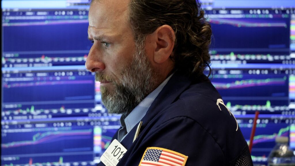 The bond market is signaling trouble ahead. This is why you should pay attention