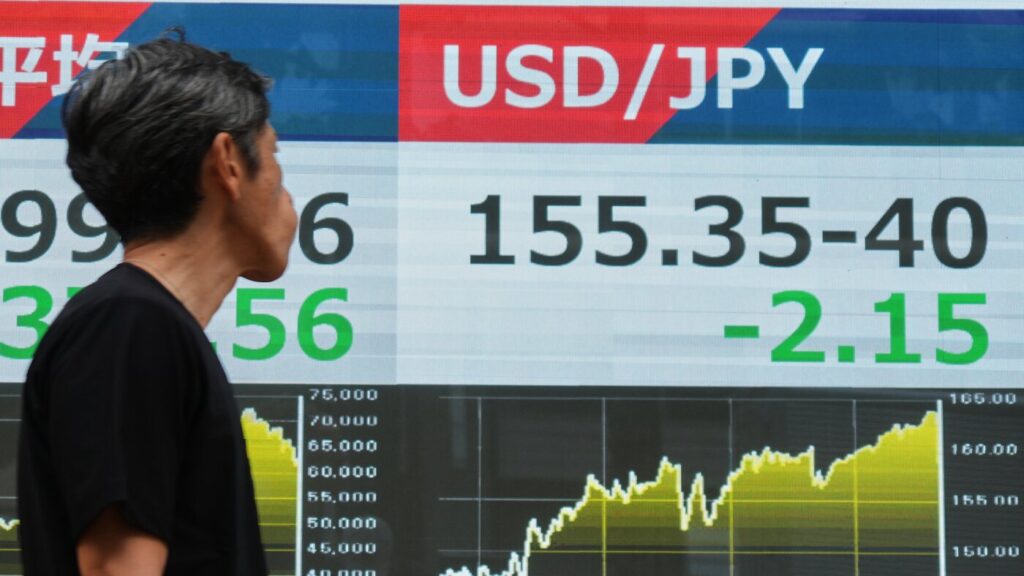U.S. dollar weakens sharply against the Japanese yen after market interventions U.S. dollar weakens sharply against the Japanese yen after market interventions