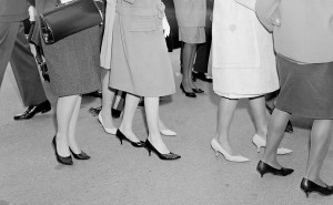 Kitten heels on the South Lawn of the White House, 1962.