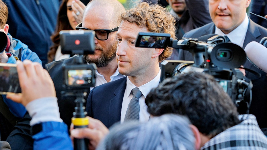 Meta Platforms CEO Mark Zuckerberg outside courthouse