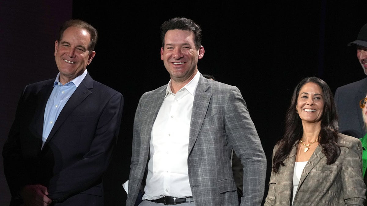 Tony Romo with his CBS teammates