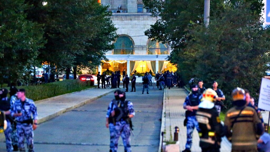 Mayor calls upscale restaurant bombing a ‘brutal terrorist act’ after 3 killed, 21 injured Mayor calls upscale restaurant bombing a 'brutal terrorist act' after 3 killed, 21 injured