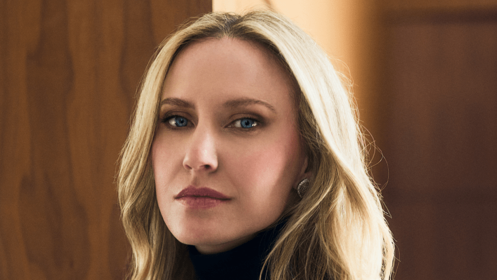 Fashion Designer Stephany Hollihan Dies in Helicopter Crash in Kenya Fashion Designer Stephany Hollihan Dies in Helicopter Crash in Kenya