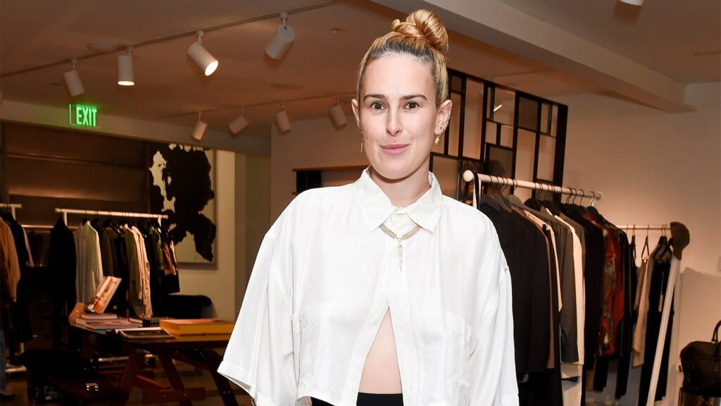Rumer Willis takes a 'leap of faith' and moves cross