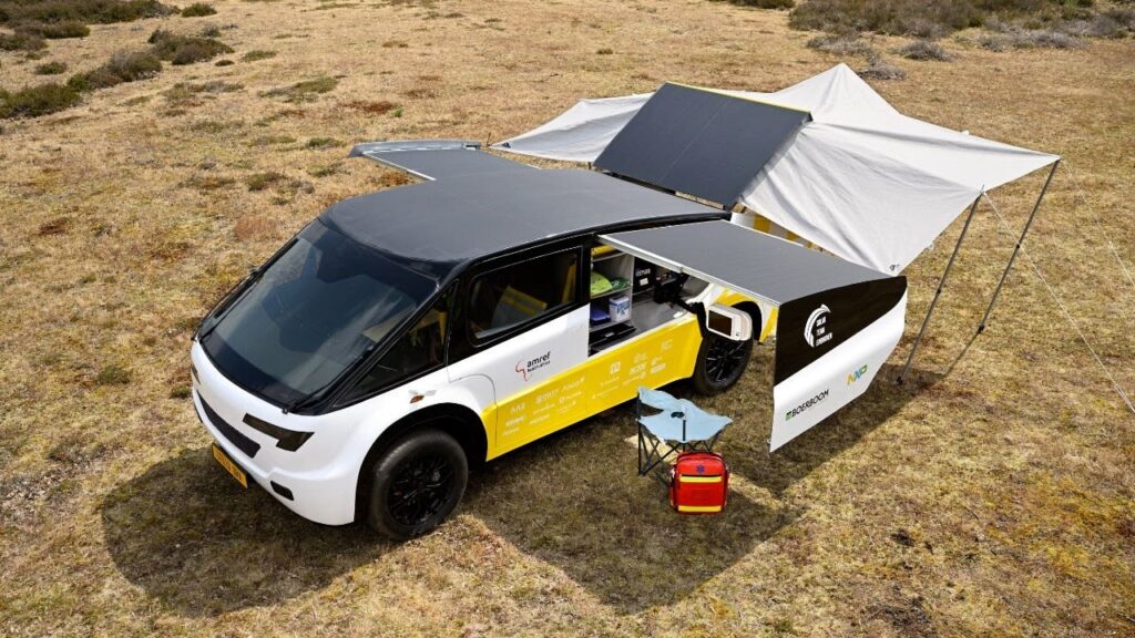 World’s first solar-powered ambulance brings healthcare off World's first solar-powered ambulance brings healthcare off