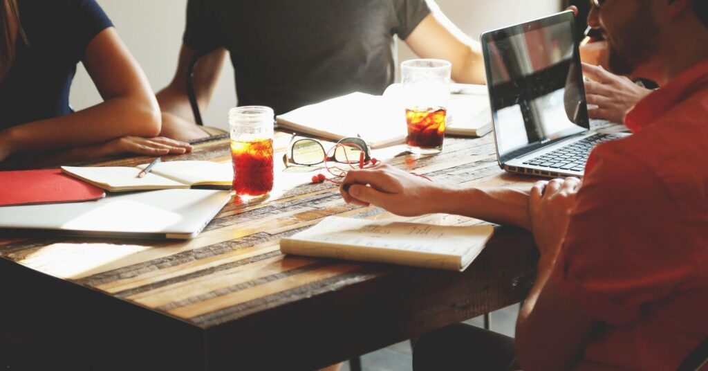 Does AI Make Teams Better at Working Together? Does AI Make Teams Better at Working Together?