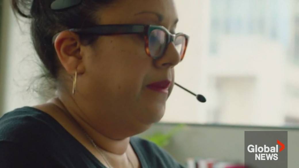 Click to play video: 'Kids Help Phone sees surging overnight demand for mental health support'