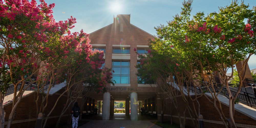 UTA lands in world’s top 25% for sustainability UTA lands in world's top 25% for sustainability