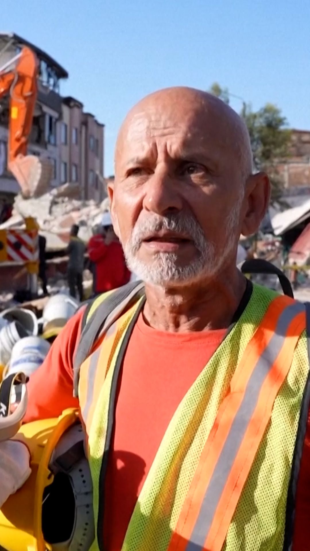 thumbnail colombia volunteer 3 vrtc.jpg