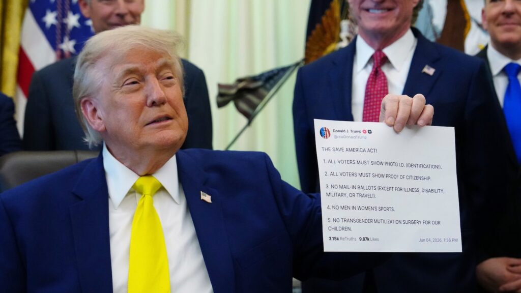 Trump stands to profit off US policy announcements by selling fast access to his social media posts Trump stands to profit off US policy announcements by selling fast access to his social media posts