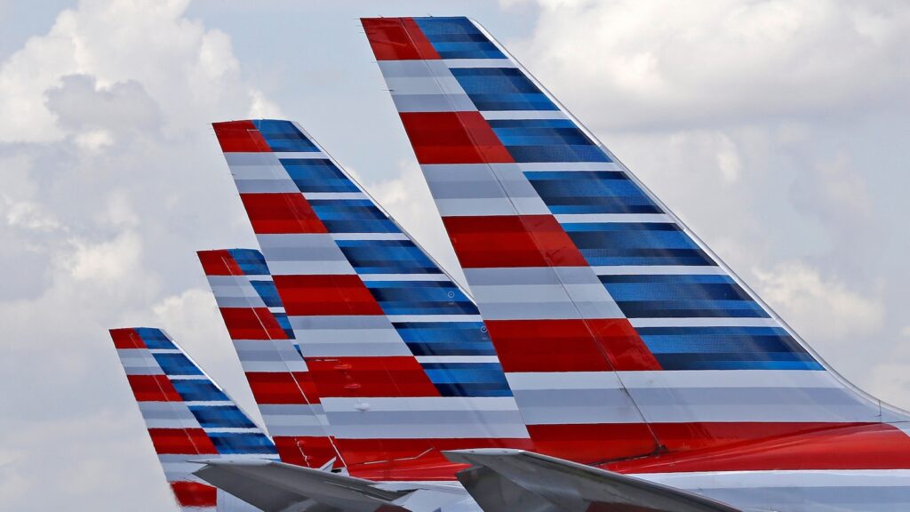2 planes with same flight number avoid possible disaster thanks to controller 2 planes with same flight number avoid possible disaster thanks to controller