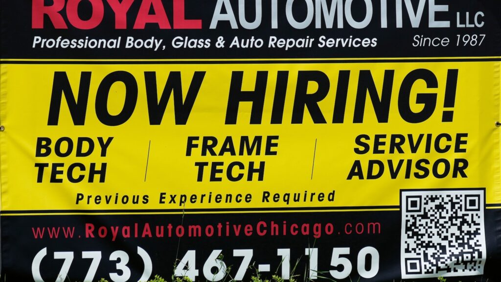 US job openings slip to 7.4 million, but labor market remains resilient US job openings slip to 7.4 million, but labor market remains resilient