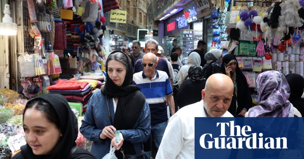 Iran’s economy in crisis as US launches new sanctions campaign Iran’s economy in crisis as US launches new sanctions campaign