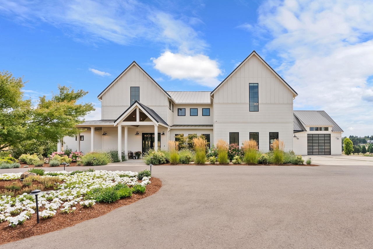 Wellness modern farmhouse
A modern farmhouse and a separate guest house at 22280 S.W. Stafford Road in Tualatin is for sale by Kevin Hall and Kathy Hall of Cascade Hasson Sotheby’s International Realty. Hall Group Properties