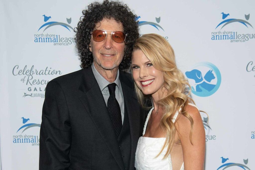 Howard Stern, 72, Goes Without His Signature Sunglasses in Rare Photo with Wife Beth Howard Stern, 72, Goes Without His Signature Sunglasses in Rare Photo with Wife Beth